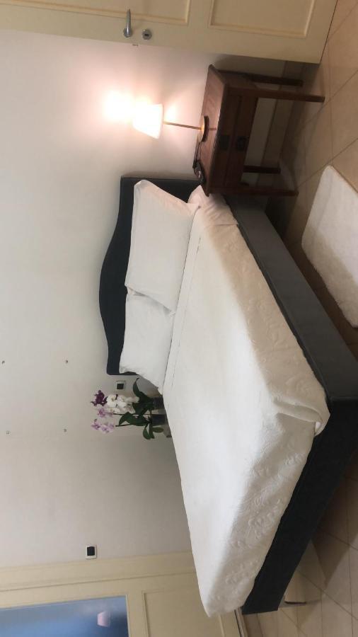 Maison Flores Deluxe Bari Dış mekan fotoğraf